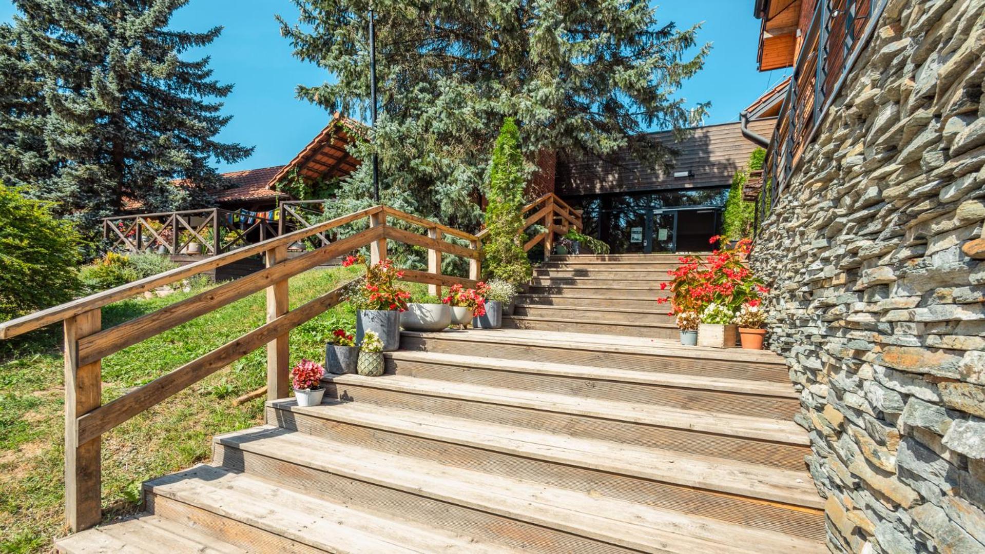 Hotel Róża Wiatrów Węgorzewo Exterior foto